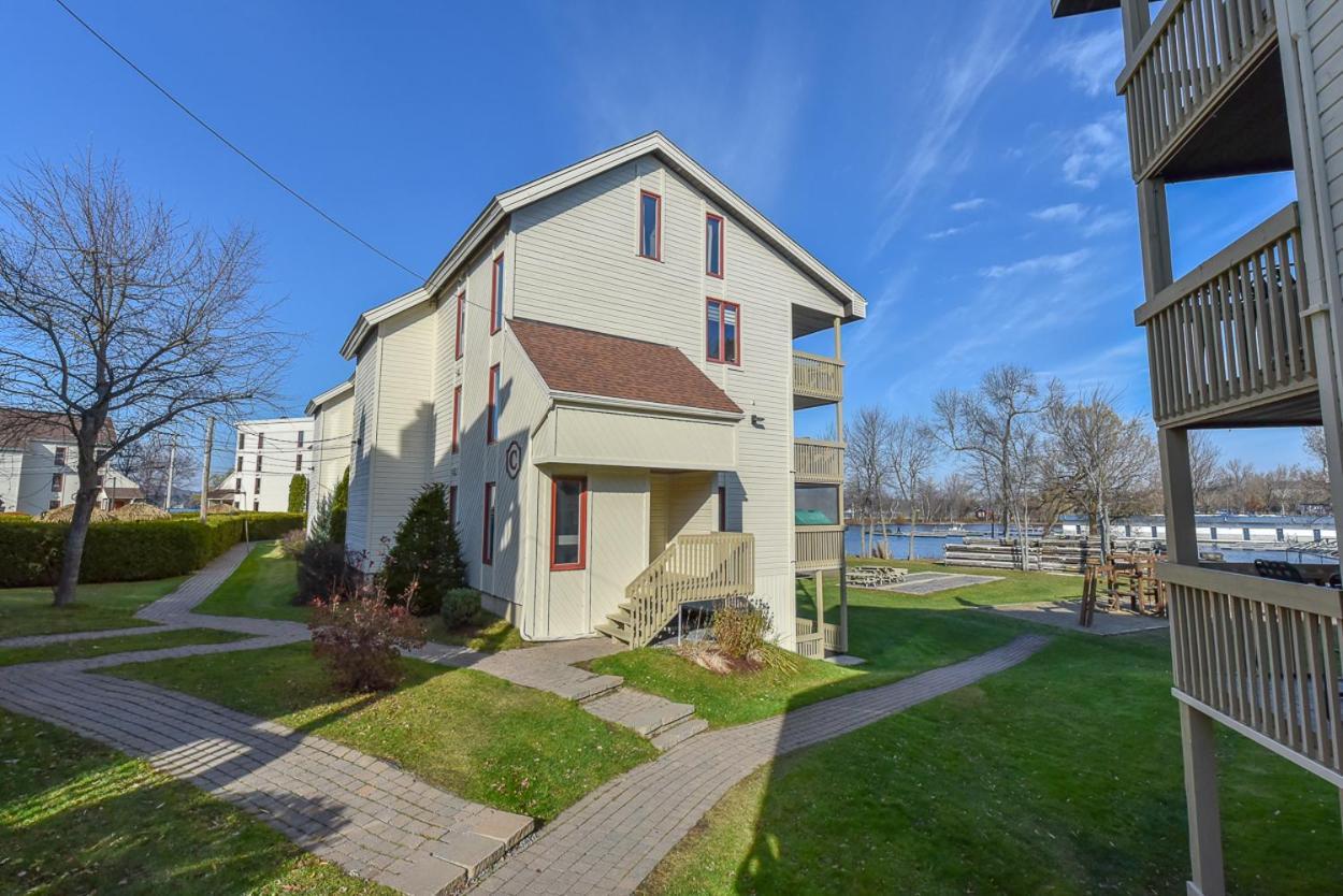 Magog Waterfront Condo Exterior foto